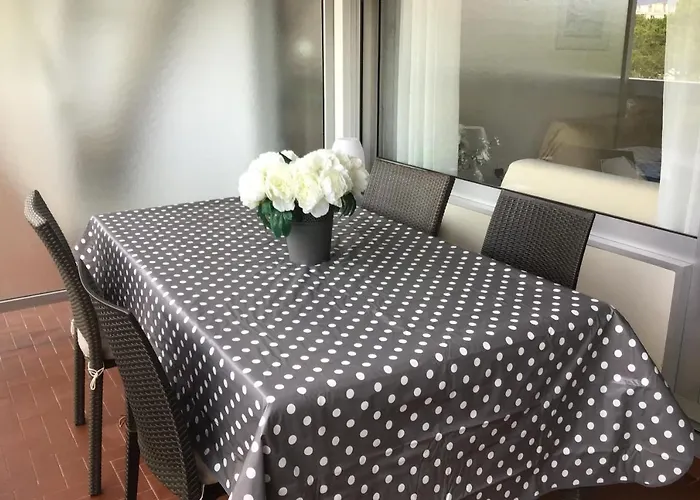 Apartamento 36 M With Balcony And Pool Near Beaches Antibes