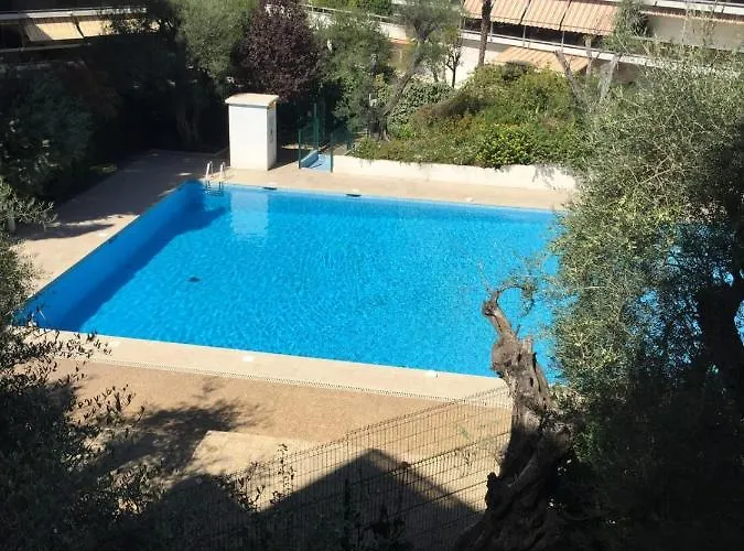 36 M With Balcony And Pool Near Beaches Apartamento Antibes